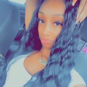 Meet your Posher, Amaya